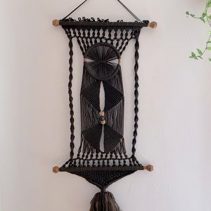 Wall macrame